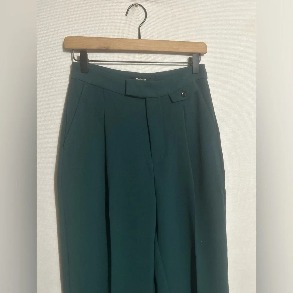 MADEWELL HIGH RISE ROSEDALE STRAIGHT TROUSER PANTS IN CREPE SPRUCE GREEN - Picture 6 of 11